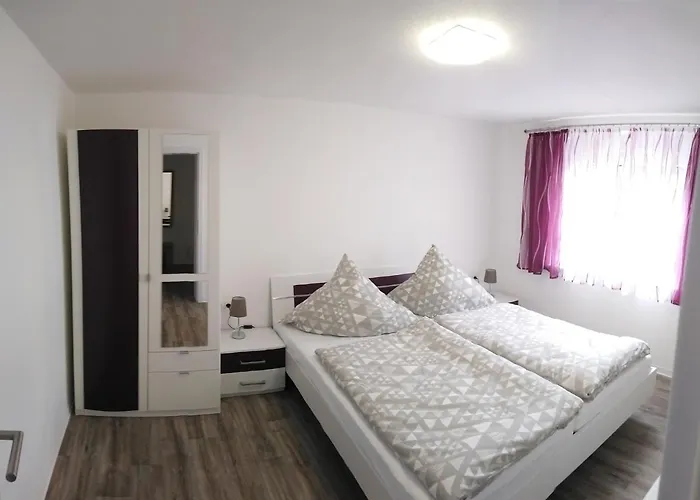 Haus Waldidyll شقة